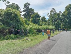 Koramil 1612-07/Satarmese, Mahasiswa UGM, dan Masyarakat Satarmese Bersatu Bersihkan Pasar Iteng