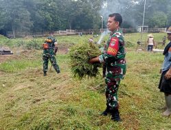 Babinsa Koramil 14/Panongan Melaksanakan Kegiatan Jumat Bersih Di Wilayah