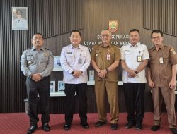 Tingkatkan Kemandirian Warga Binaan, Kalapas Banjarbaru Dampingi Kakanwil Ditjenpas Kalsel Jalin Sinergi dengan Dinas Koperasi dan UKM Kalse