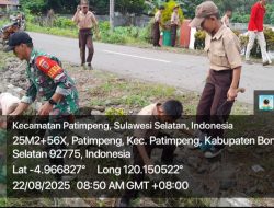BABINSA KORAMIL 19/KAHU LAKSANAKAN KARYA BHAKTI BERSAMA GURU DAN SISWA SDN 259 PATIMPENG