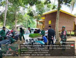 Babinsa Koramil 1407-03/Cenrana Hadiri Demonstrasi Penggunaan Alsintan Di Desa Awang Cenrana