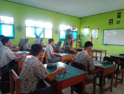 Babinsa Koramil 1407-09/Lapri Berikan Pemahaman Wawasan Kebangsaan Di SMA 25 Bone