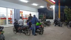 Babinsa Kodim 1407/Bone Rutin Laksanakan Patroli Malam Untuk Jamin Kamtibmas Warga