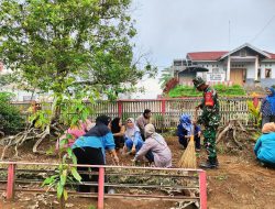 Sentuhan Babinsa Koramil 1407-10/Ponre Dan Peran Ibu PKK Dalam Menjaga Keasrian Lingkungan Desa Salebba