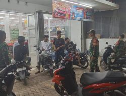 Cegah Gangguan Kamtibmas : Babinsa Jajaran Kodim 1407/Bone Laksanakan Patroli Rutin Terpadu