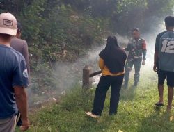 Babinsa Koramil 1407-21/Palakka Kodim Bone Turun Tangan, Pastikan Jalur Utama Desa Ureng Bersih Dan Nyaman