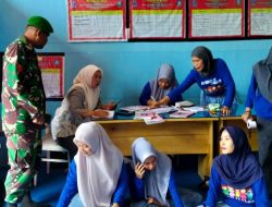 Gempur Stunting! Babinsa Koramil 1407-02/Dua Boccoe Kodim Bone Pasang Badan Demi Kesehatan Anak Desa
