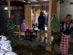 Patroli Malam Babinsa Koramil 1407-17/Salomekko Kodim Bone : Cegah Gangguan, Perkuat Silaturahmi