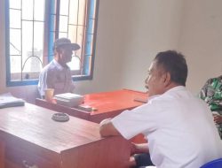 Optimalkan Pelayanan Publik, Babinsa Tonra Kodim 1407/Bone Hadir Pererat Silaturahmi Dengan Kepala Dusun