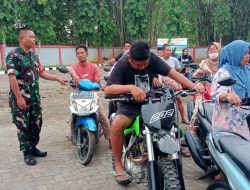 Guna Jaga Kamtibmas, Babinsa Koramil 1407-05/Ulaweng Monitor Antrean Kendaraan Di SPBU Pallawa Rukka