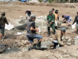 Aksi Teritorial Babinsa Bontocani Kodim 1407/Bone : Perkuat Pondasi Desa Melalui Gotong Royong Pembangunan