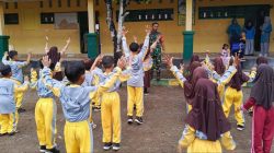 Bangun Karakter Anak Bangsa, Aksi Babinsa Tellusiatinge Kodim 1407/Bone Kobarkan Semangat Siswa SD Lewat Senam Pagi