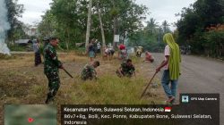 Pererat Gotong Royong, Babinsa Koramil 1407-10/Ponre Dan Warga Bersihkan Jalur Utama Desa Bolli