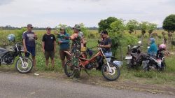 Pastikan Desa Aman, Babinsa Koramil 11/Barebbo Kodim 1407/Bone Bangun Komunikasi Aktif Dengan Warga