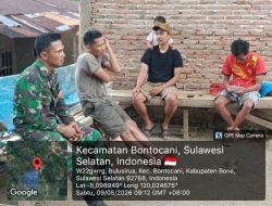 Jaga Kondusifitas Wilayah, Babinsa Koramil 1407-20/Bontocani Bangun Komunikasi Aktif dengan Warga Bulusirua