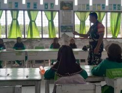 Perkuat Pembinaan Perlawanan Wilayah, Babinsa Koramil 16/Tonra Laksanakan Binwanwil Di SD Negeri 250 Ujunge