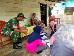 Langkah Awal Cegah Stunting : Babinsa Koramil 1407-02/Dua Boccoe Dampingi Pendataan Balita Di Sangrangeng