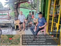 Perkokoh Kemanunggalan TNI-Rakyat, Babinsa Kodim 1407/Bone Koramil 18/Kajuara Intensifkan Komsos Di Desa Padaelo