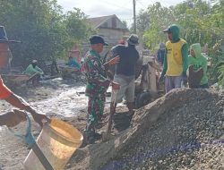 Tingkatkan Infrastruktur Desa, Babinsa Koramil 1407-02/Dua Boccoe Laksanakan Kerja Bakti Di Watang Padacenga