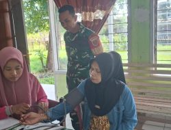 Tingkatkan Kesehatan Ibu Dan Anak, Babinsa Koramil 13/Sibulue Kodim 1407/Bone Pantau Pelaksanaan Posyandu