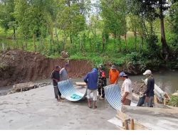 Update Pembangunan Jembatan Aramco Batugading : Personel Kodim Bone Mulai Penyetelan Komponen