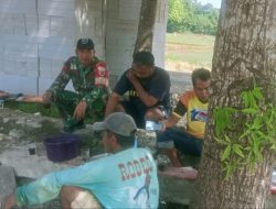 Optimalkan Binter, Babinsa Koramil 13/Sibulue Kodim 1407/Bone Sambangi Masyarakat Tadang Palie