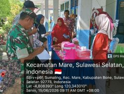 Dukung Bakat Wirausaha Sejak Dini, Babinsa Koramil 15/Mare Kodim 1407/Bone Beri Nilai Plus Untuk Karya Kuliner Siswa
