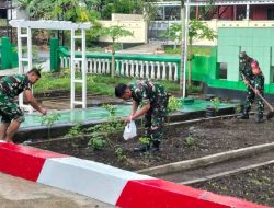 Cerminkan Kedisiplinan, Personel Koramil 1407-08/Lamuru Kodim Bone Kompak Benahi Dan Bersihkan Makoramil