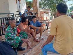 Tingkatkan Kemanunggalan TNI-Rakyat, Babinsa Koramil Palakka Kodim 1407/Bone Jalin Kedekatan Dengan Masyarakat