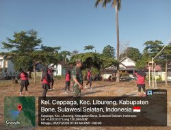 Pererat Silaturahmi, Babinsa Koramil 1407-14/Libureng Bermain Voli Bersama Ibu-Ibu PKK