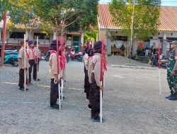 Bangun Generasi Berkarakter, Babinsa Libureng Kodim 1407/Bone Latih Pramuka Siswa SD Inpres 5/81 Ponre-ponre