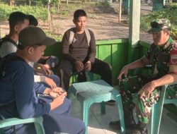 Babinsa Koramil 14/Libureng Kodim 1407/Bone Jalin Komsos Bersama Pemuda, Perkuat Kebersamaan Di Wilayah Binaan