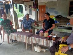Melalui Komsos, Babinsa Koramil Lapri Kodim 1407/Bone Pererat Sinergi Dan Kebersamaan Dengan Warga