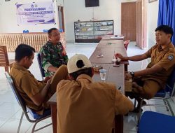 Komsos Bersama Perangkat Desa, Babinsa Koramil Libureng Kodim 1407/Bone Perkuat Kedekatan dengan Aparat Desa