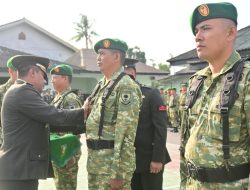 76 Prajurit Kodim 1407/Bone Naik Pangkat, Tradisi Siram Air Warnai Suasana Haru Dan Ceria