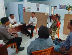 Kebersamaan Terjalin Di Kantor Kelurahan Bukaka, Babinsa Tanete Riattang Perkuat Komunikasi Dengan Perangkat Kelurahan