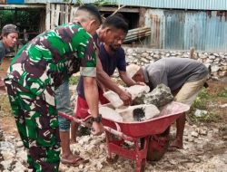 Hadir Dan Membantu, Babinsa Ramil 20 Bontocani Kodim 1407/Bone Perkuat Nilai Gotong Royong Di Desa Erecinnong