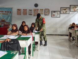 Tanamkan Semangat Kebangsaan Sejak Dini, Babinsa Ulaweng Kodim Bone Kenalkan Sejarah Perjuangan Bangsa