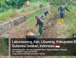 Dukung Produktivitas Petani, Babinsa Ramil Libureng Kodim 1407/Bone Gotong Royong Bersihkan Saluran Irigasi