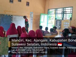 Bekali Siswa Dengan Ilmu Dan Nasionalisme, Babinsa Koramil 1407-01/Ajangale Sambangi SDN 114 Manciri