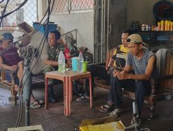 Pantau Wilayah Sekaligus Komsos, Babinsa Koramil 1407-06/Awangpone Perkuat Pembinaan Teritorial Di Desa Jaling